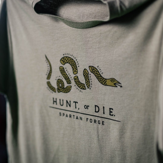 HUNT OR DIE TEE